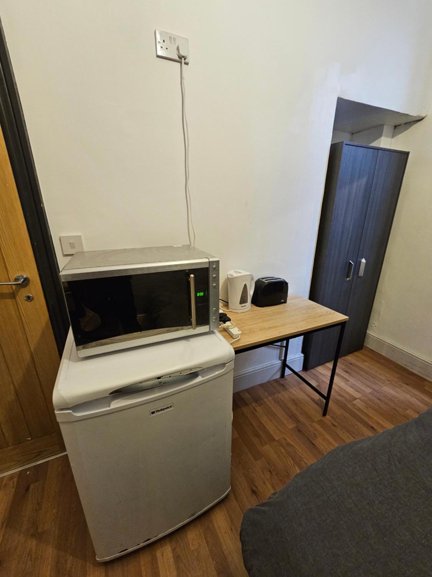 Double En Suit Room In Levenshulme 曼彻斯特 外观 照片